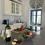 Villa Positivespace Heights *